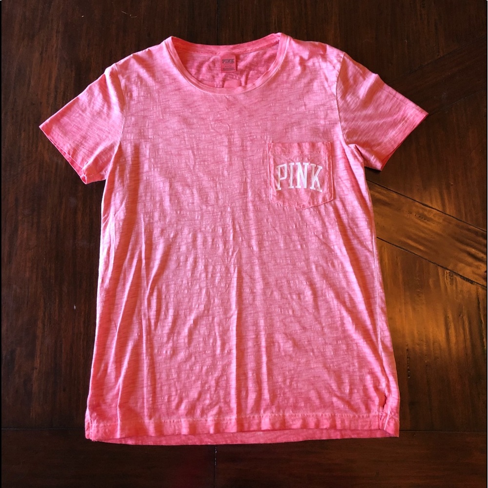 Victoria’s Secret PINK t-shirt